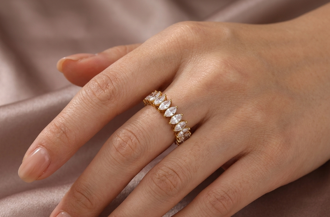 Endless Shine Ring