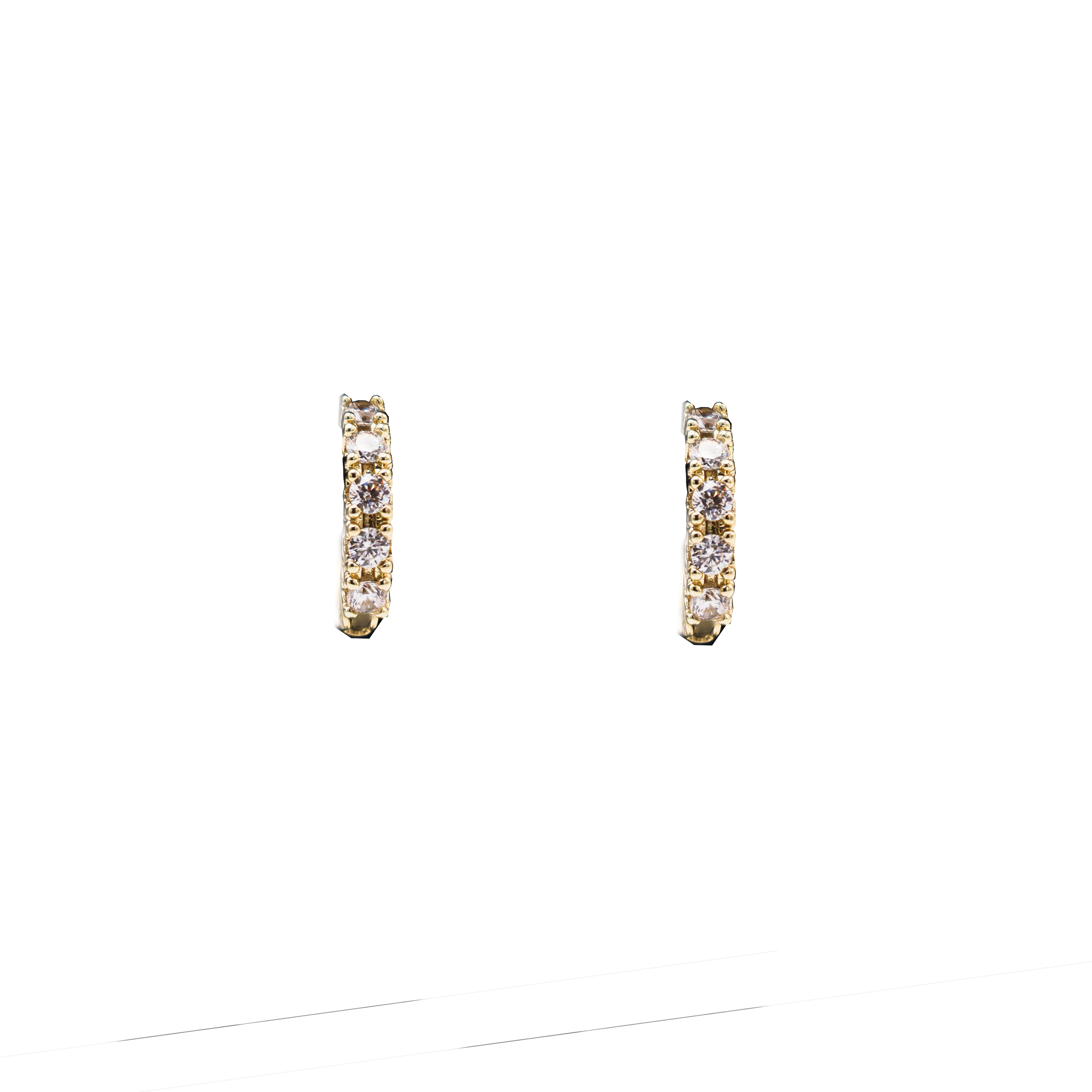 Creolen mit funkelnden Steinen